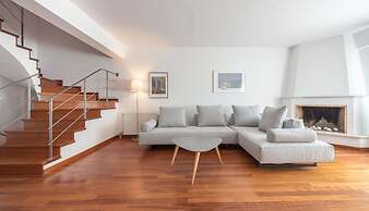 Adelos Villa With Sauna and Rooftop Garden In Elliniko