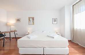 Adelos Villa With Sauna and Rooftop Garden In Elliniko