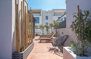 Adelos Villa With Sauna and Rooftop Garden In Elliniko