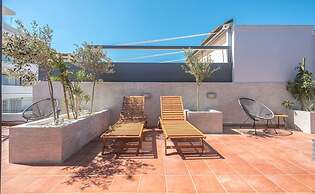 Adelos Villa With Sauna and Rooftop Garden In Elliniko