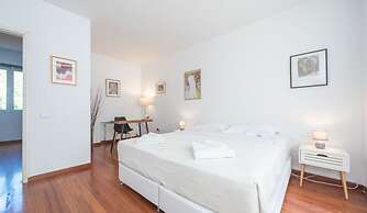 Adelos Villa With Sauna and Rooftop Garden In Elliniko