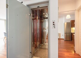 Adelos Villa With Sauna and Rooftop Garden In Elliniko