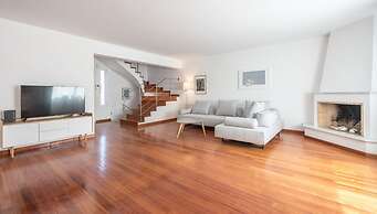 Adelos Villa With Sauna and Rooftop Garden In Elliniko