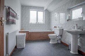 Tucking Mill - 3 Bedroom - Stepaside