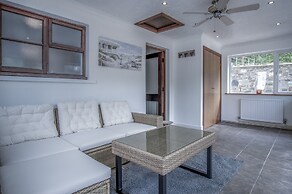 Tucking Mill - 3 Bedroom - Stepaside