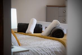 Tucking Mill - 3 Bedroom - Stepaside