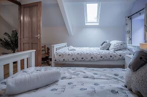 Tucking Mill - 3 Bedroom - Stepaside