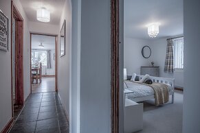 Tucking Mill - 3 Bedroom - Stepaside