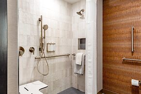 Cambria Hotel New Haven University Area