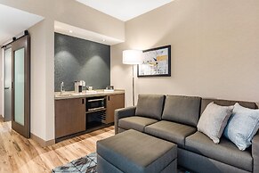 Cambria Hotel New Haven University Area