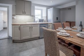 West Jordanston Cottage - St Florence