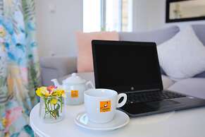 Villa With 180 Degree Sea View - Sleeps 2-6