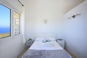 Villa With 180 Degree Sea View - Sleeps 2-6