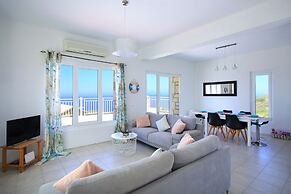 Villa With 180 Degree Sea View - Sleeps 2-6