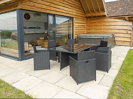 Starling Lodge