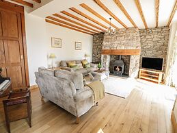 Ystrad Bach