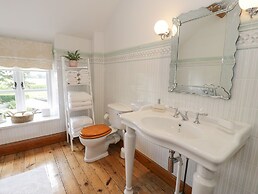 Ystrad Bach