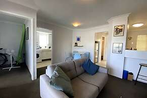 Cosy 1 Bedroom Apartment in Trendy Mount Lawley