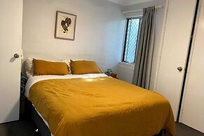 Cosy 1 Bedroom Apartment in Trendy Mount Lawley
