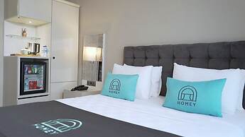 Homey Airport Hotel