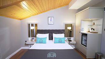 Homey Airport Hotel