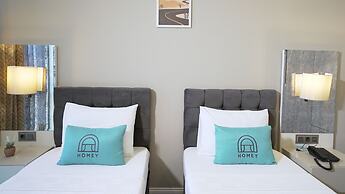 Homey Airport Hotel