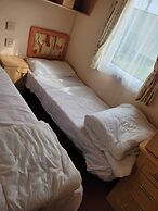 Discover Comfort Home From Home 8-birth Caravan