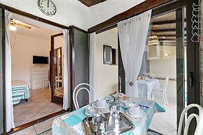 Il Vecchio Faro Piras 150mt From The Sea