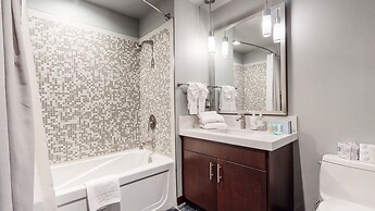 Solstice #14 2 Bedroom Condo by RedAwning