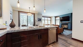 Solstice #14 2 Bedroom Condo by RedAwning