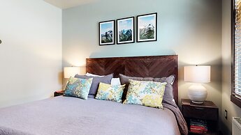 Solstice #14 2 Bedroom Condo by RedAwning