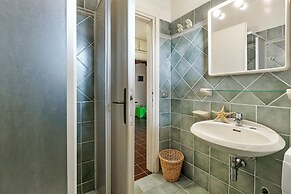 Il Vecchio Faro A30 150mt From The Beach