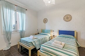 Il Vecchio Faro A30 150mt From The Beach