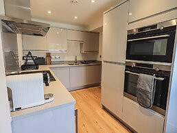 The Mabel Suite Stone Cross Mansion