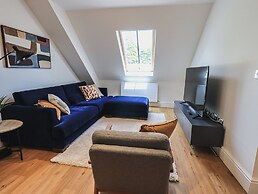 The Mabel Suite Stone Cross Mansion