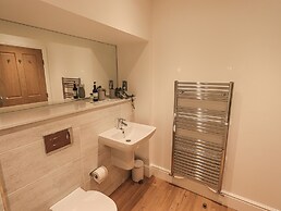 The Mabel Suite Stone Cross Mansion