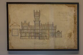 The Mabel Suite Stone Cross Mansion