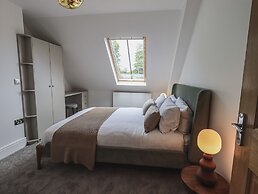 The Mabel Suite Stone Cross Mansion