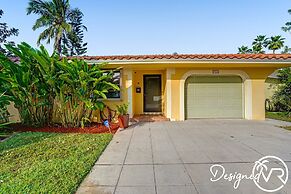 Stunning Waterfront 3BR with Heated POOL