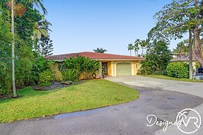 Stunning Waterfront 3BR with Heated POOL