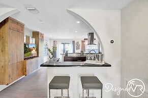 Stunning Waterfront 3BR with Heated POOL