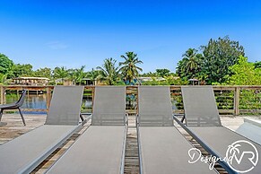 Stunning Waterfront 3BR with Heated POOL