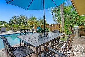 Stunning Waterfront 3BR with Heated POOL