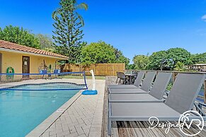 Stunning Waterfront 3BR with Heated POOL