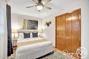 Stunning Waterfront 3BR with Heated POOL