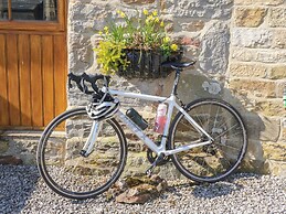 Old Hall Byre