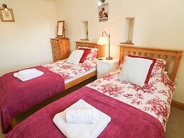 Old Hall Byre