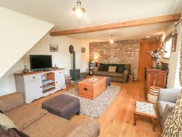 Old Hall Byre