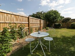 16 Mythern Meadow