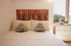 TD Villa Ricchiari Traditional Villa With Designer Pool